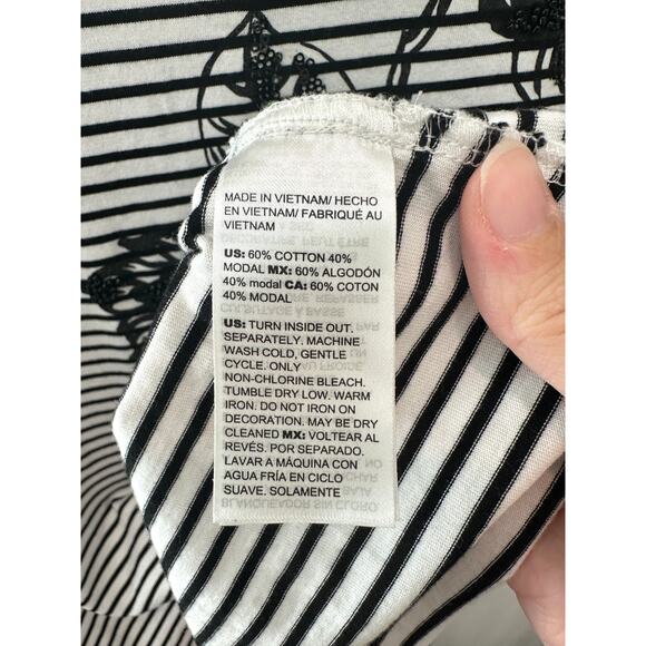 CHICO’S | Black & White Striped Floral Beaded 3/4 Sleeve Top | Size 2 Large - Picture 7 of 7